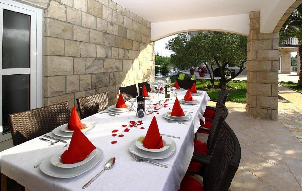 Villa Grand Pinea Čilipi 外观 照片